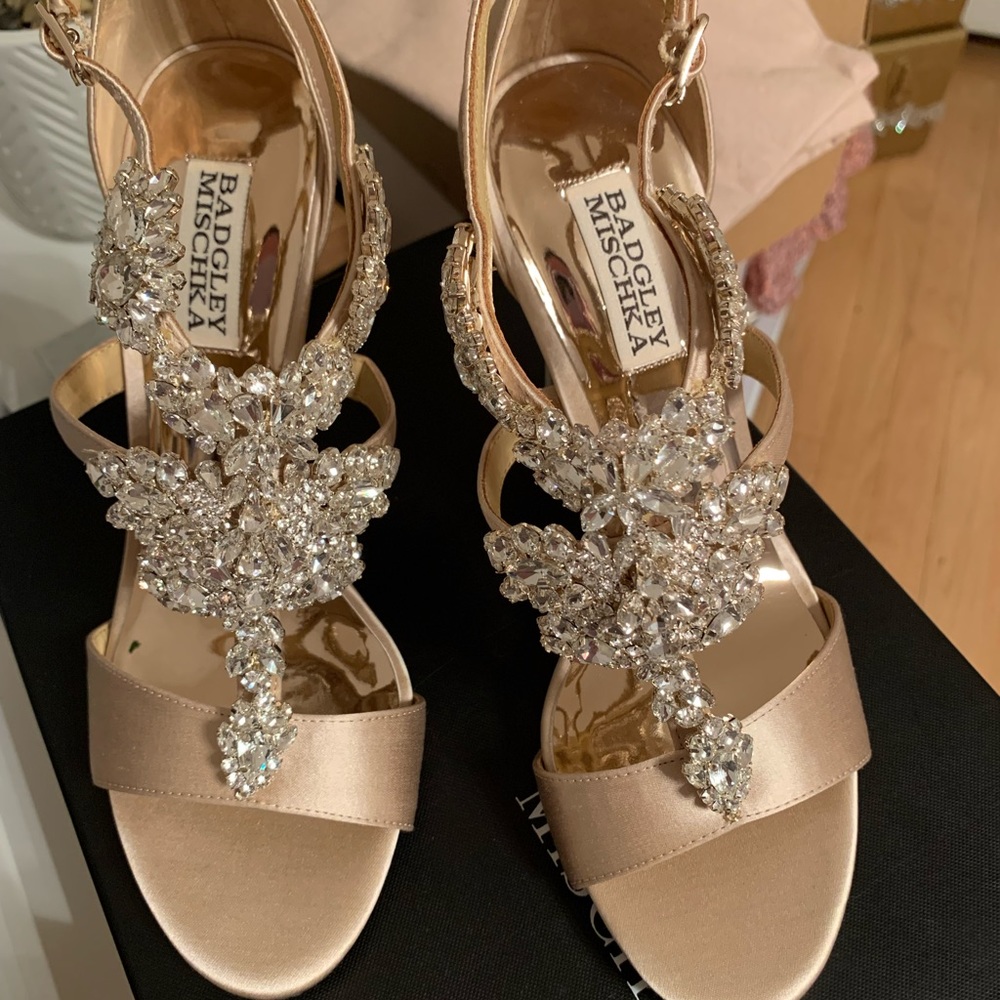 Badgley Mishka Heels BRAND NEW NEVER WORN